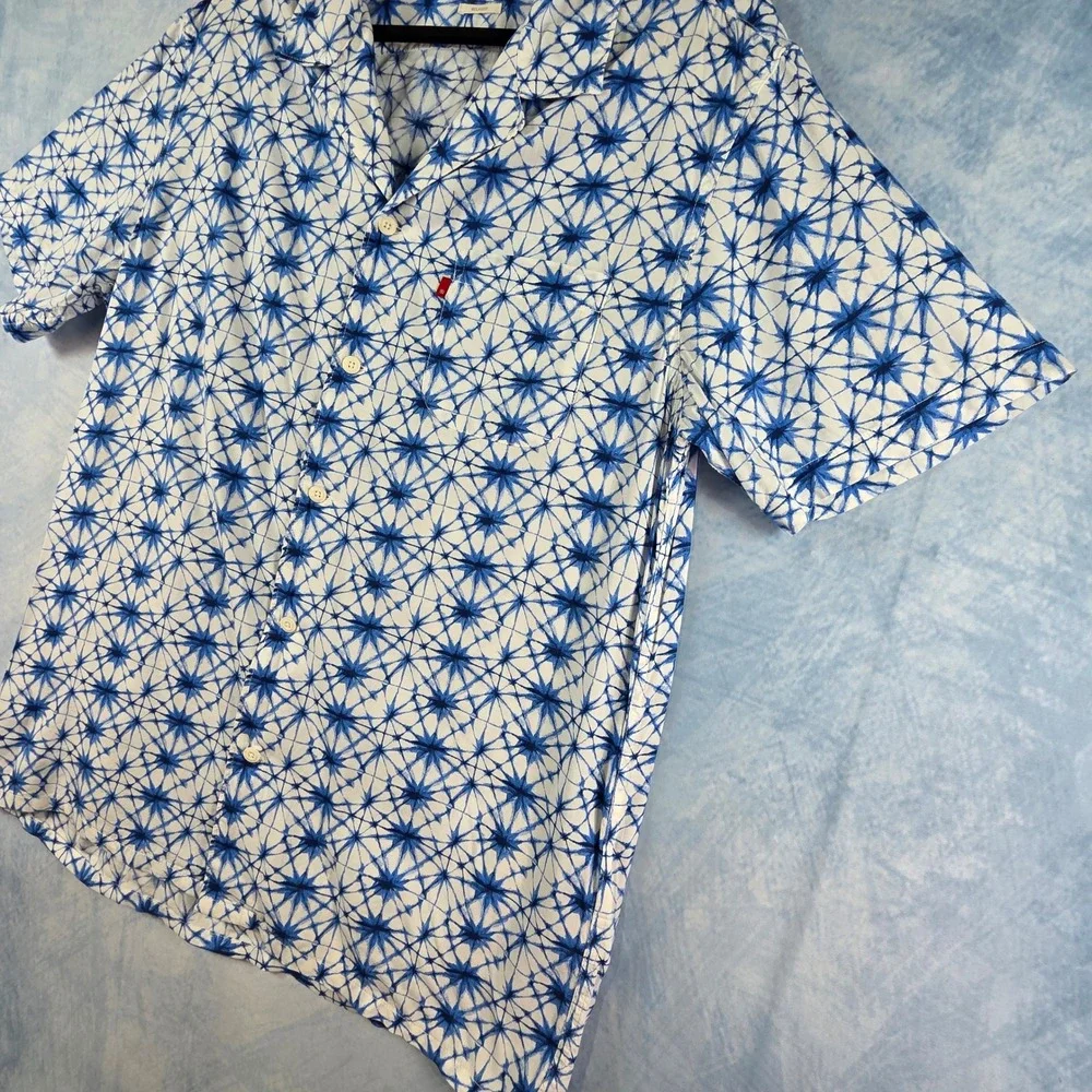 Levis Mens Relaxed Fit Short Sleeve Button Up Shirt Blue White Starburst Print M